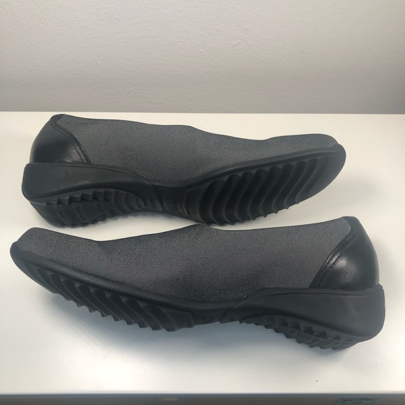 MUNRO Traveler style Slip On - Picture 3 of 9